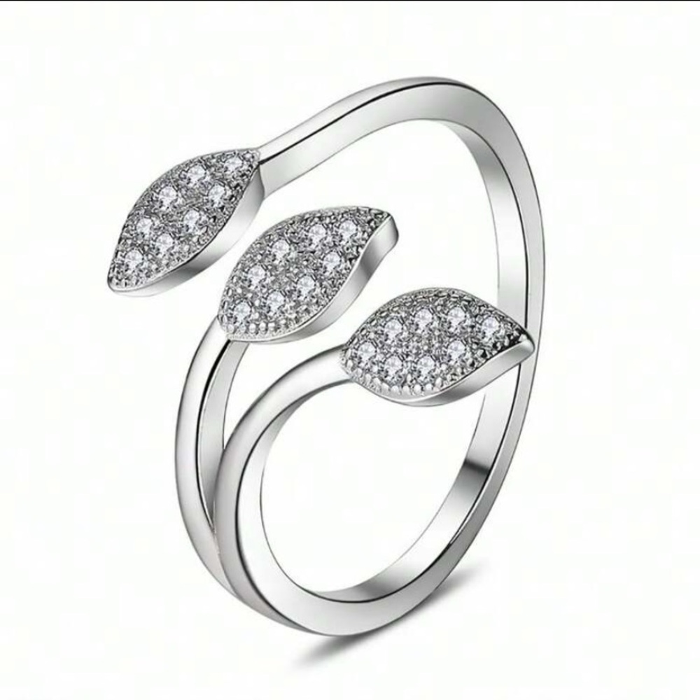 Chic Silver Ring With Leaf Design - image 5